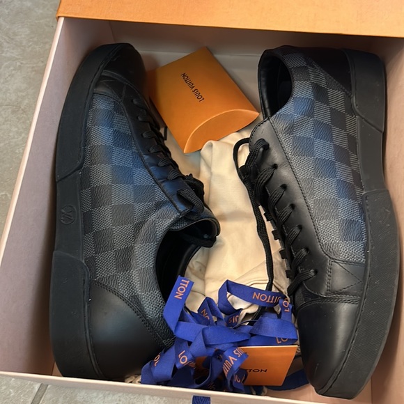 100% authentic Louis Vuitton men’s Sneaker shoe MS0221 with box and extra laces - Picture 11 of 11